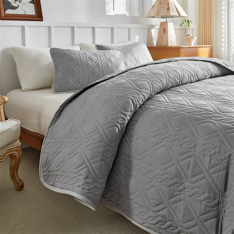 3 Pieces Lightweight Rhombus Pattern Quilted Bedspread Set