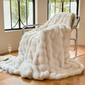 Super Soft Faux Fur Throw Blanket