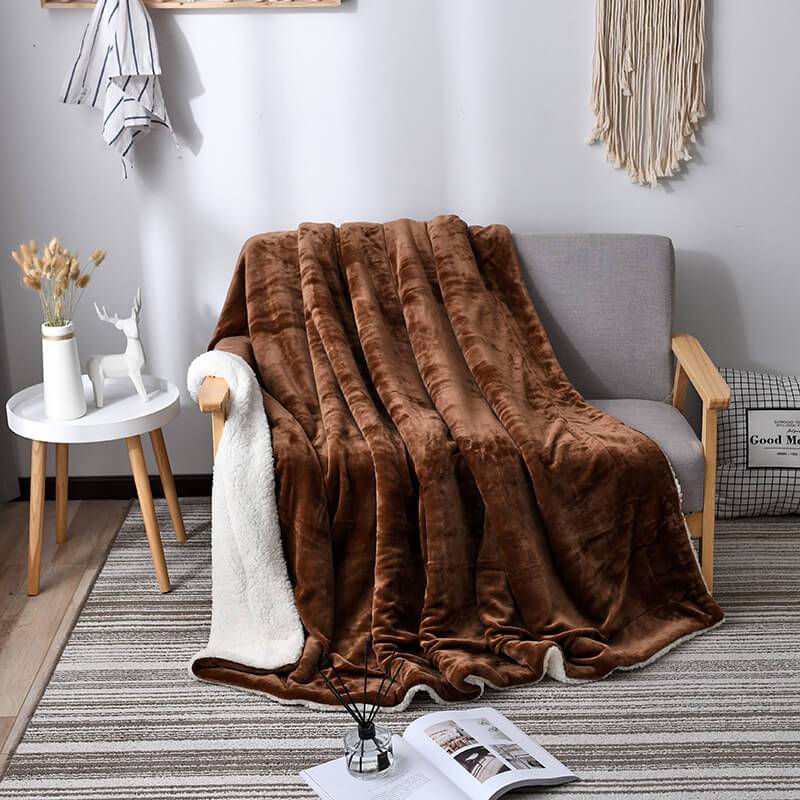 Comfy Sherpa Throw Blanket